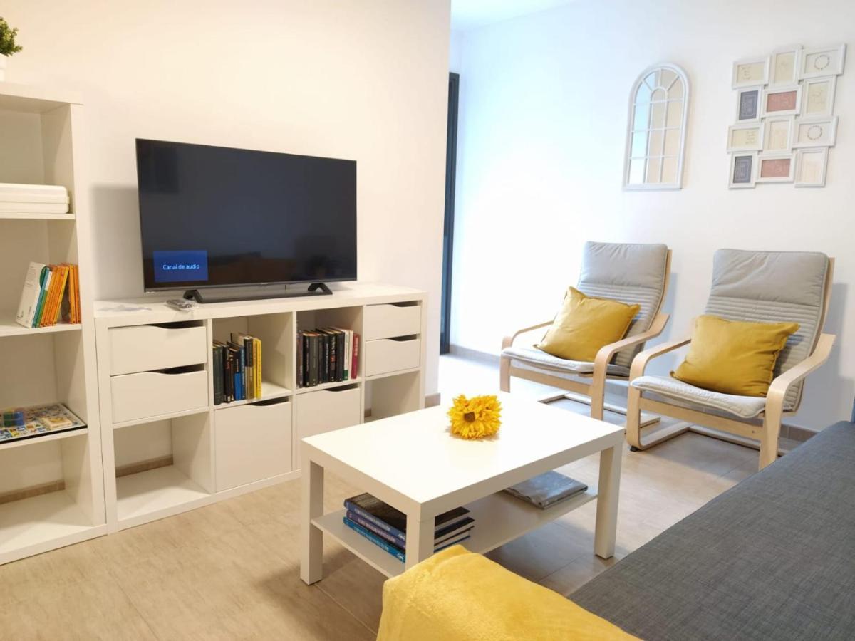 Apartamento Bolboretas Con Parking Privado Ares Bagian luar foto