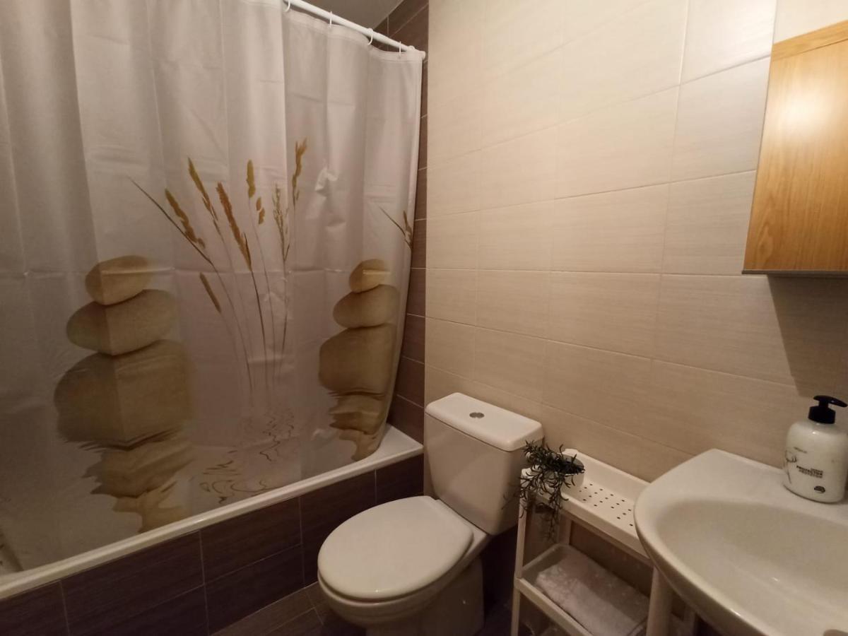 Apartamento Bolboretas Con Parking Privado Ares Bagian luar foto