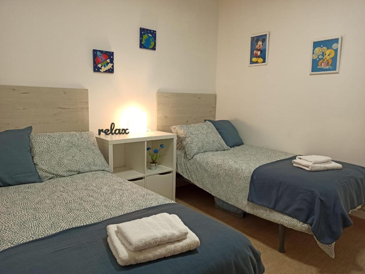 Apartamento Bolboretas Con Parking Privado Ares Bagian luar foto