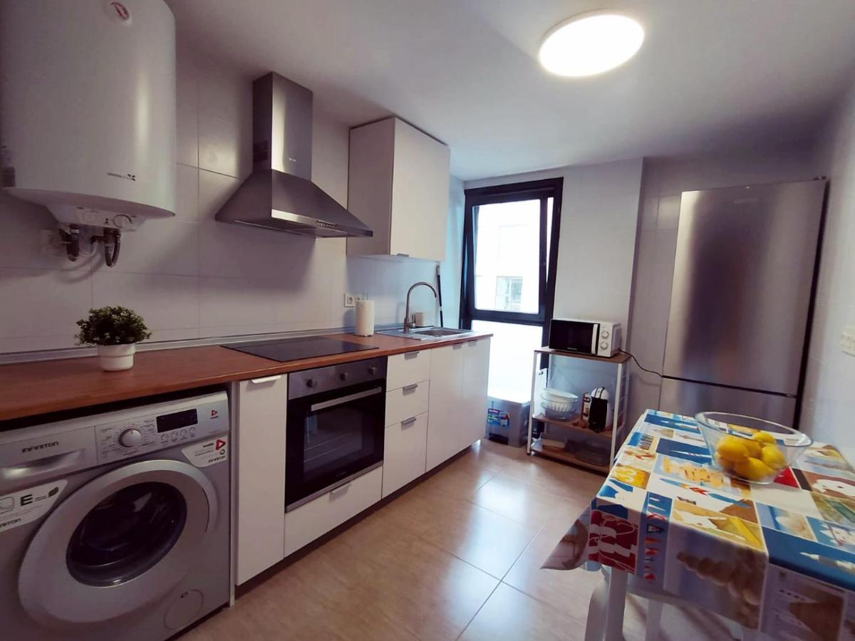 Apartamento Bolboretas Con Parking Privado Ares Bagian luar foto