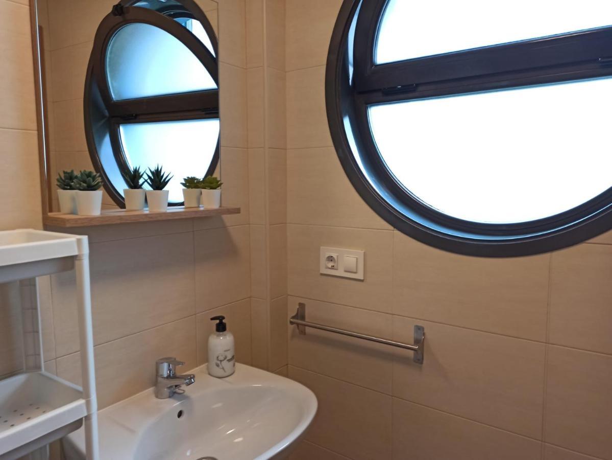 Apartamento Bolboretas Con Parking Privado Ares Bagian luar foto