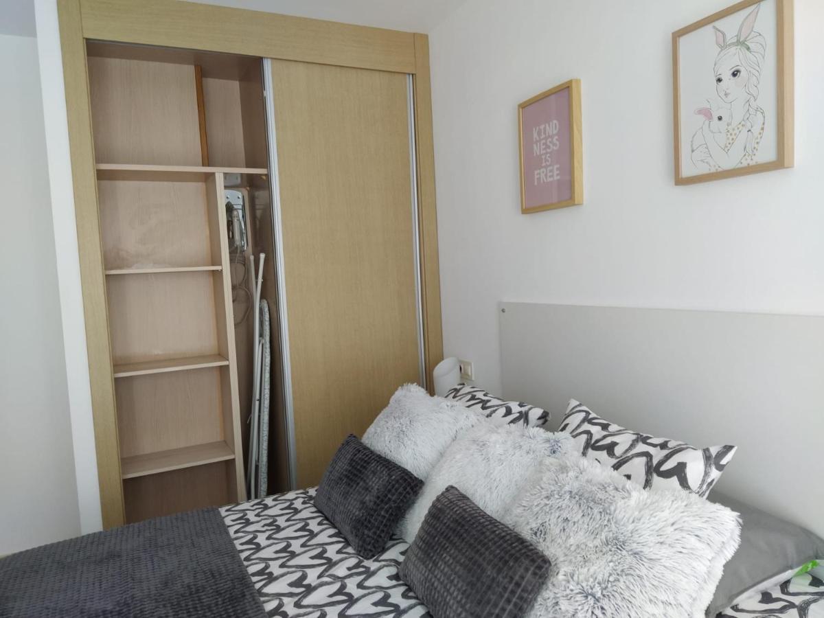 Apartamento Bolboretas Con Parking Privado Ares Bagian luar foto